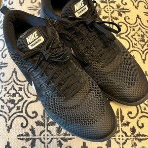 Nike Trainer Sneakers Men’s size 10.5 - Like New